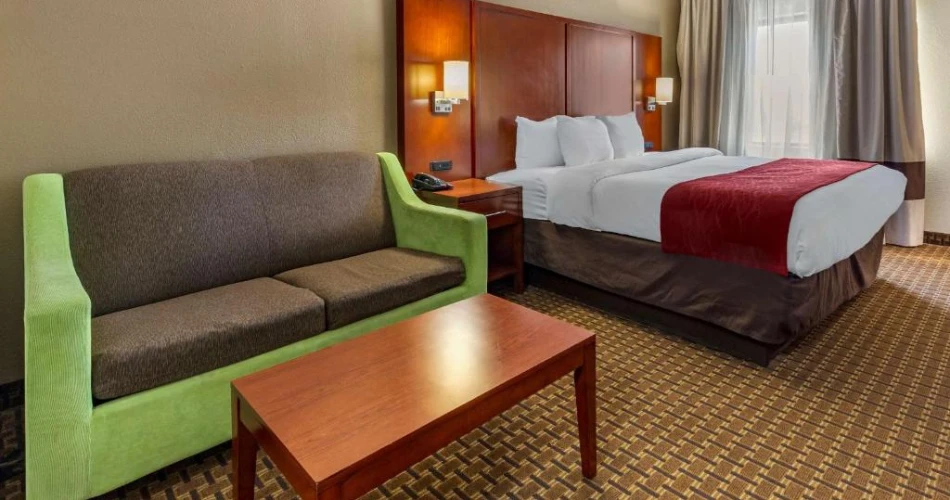 The Best Hotels Near Carowinds, Charlotte – Your Ultimate Guide
