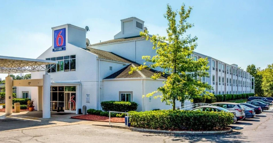 The Best Hotels Near Carowinds, Charlotte – Your Ultimate Guide
