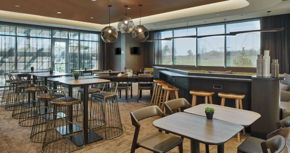 Top 10 Places to Stay Near Carowinds for Every Budget
