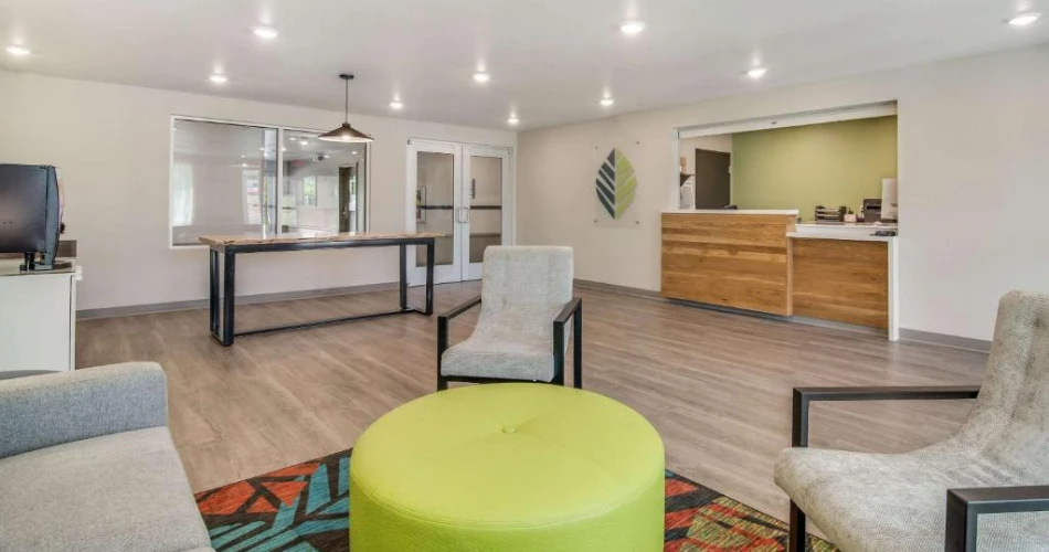 Top 10 Places to Stay Near Carowinds for Every Budget
