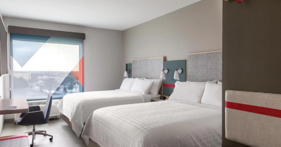 Where to Stay Near Carowinds: Best Hotels for Families & Thrill-Seekers
