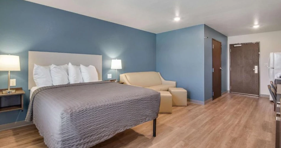 Experience the Best Hotels Around Carowinds for a Fun & Relaxing Stay
